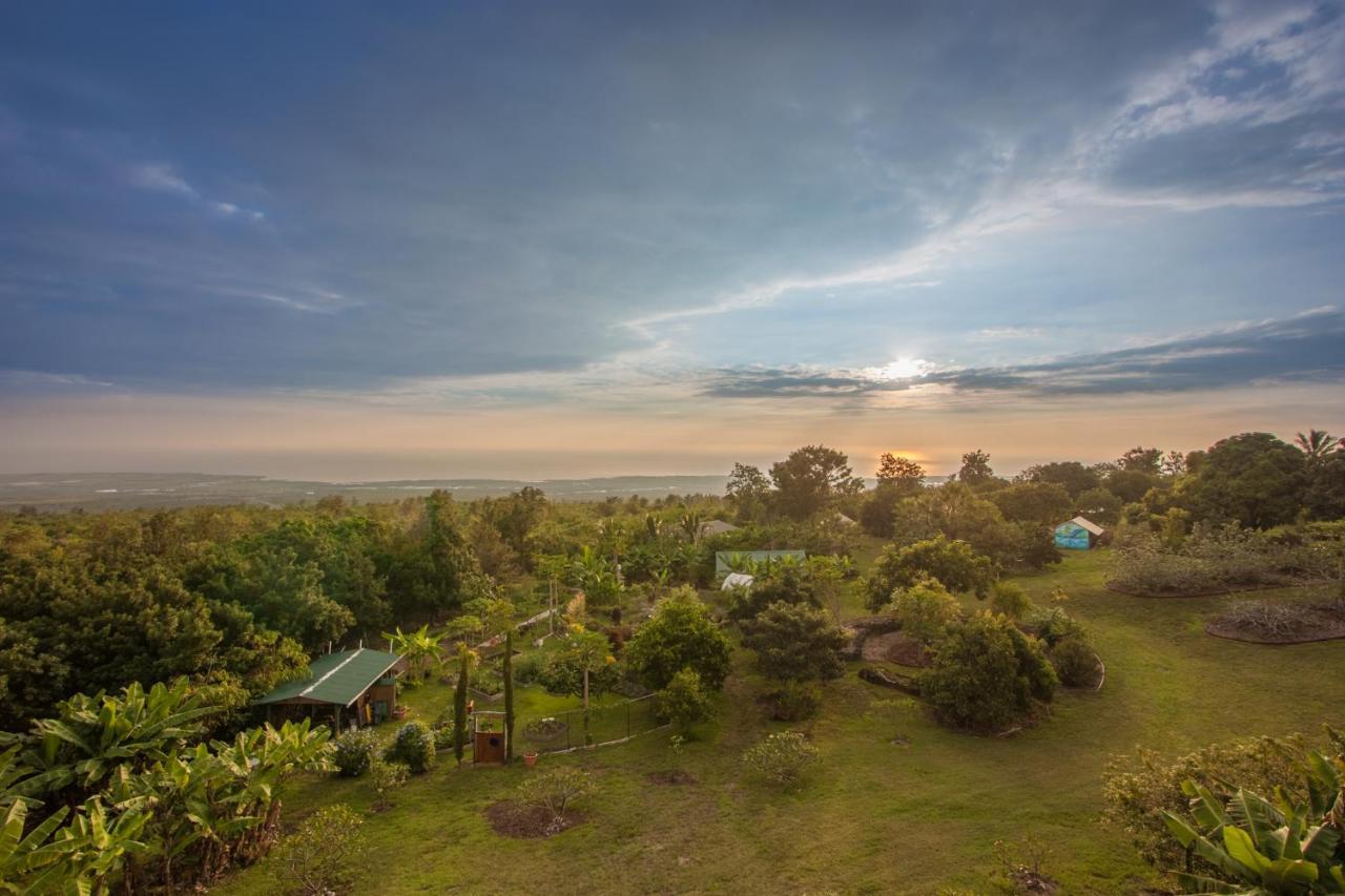 Banyan Tree Sanctuary Guest House Kalaoa Exterior photo