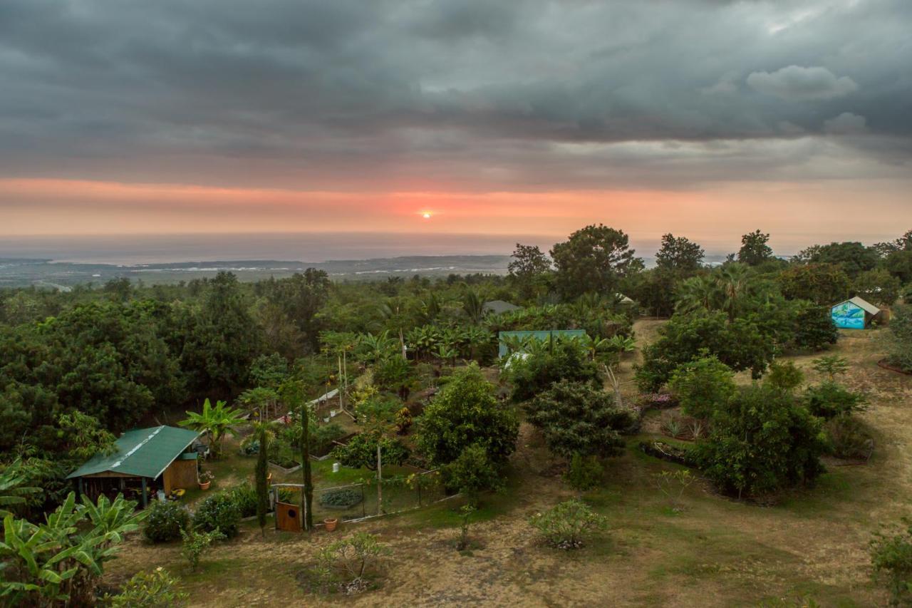 Banyan Tree Sanctuary Guest House Kalaoa Exterior photo