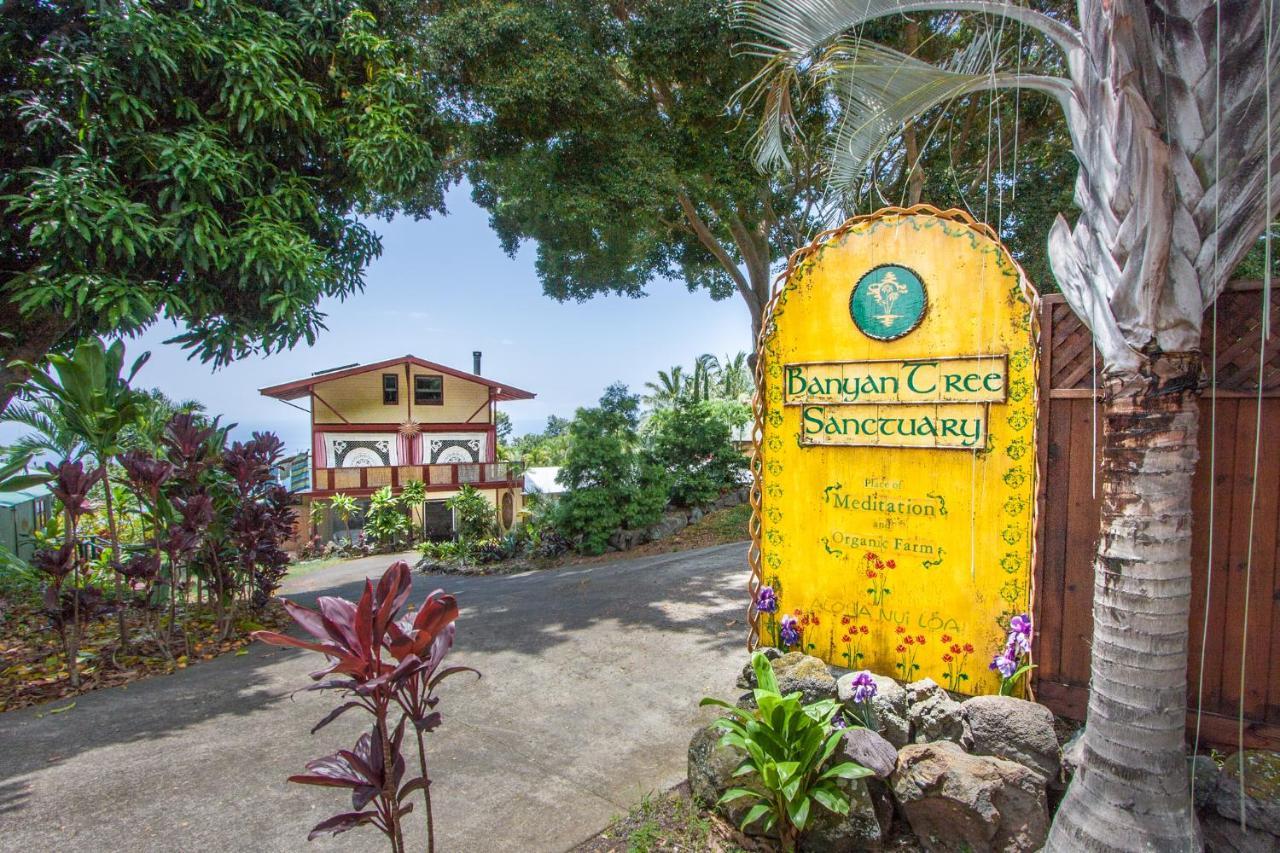Banyan Tree Sanctuary Guest House Kalaoa Exterior photo