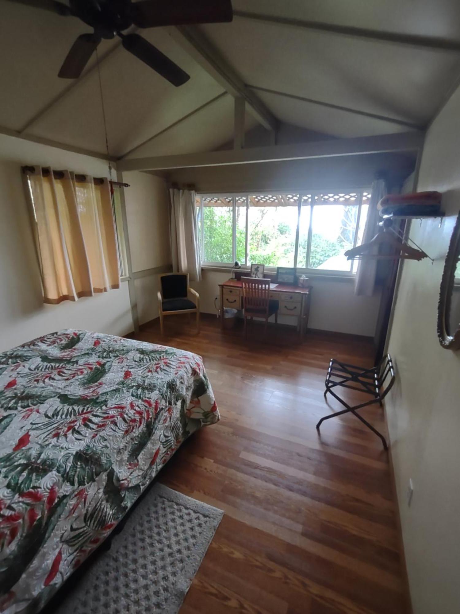 Banyan Tree Sanctuary Guest House Kalaoa Exterior photo